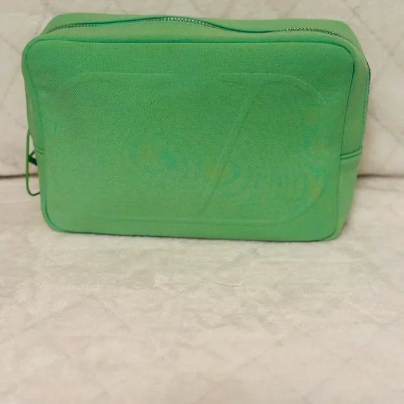 Valentino Green Toiletry Bag-GWP - Picture 1 of 5